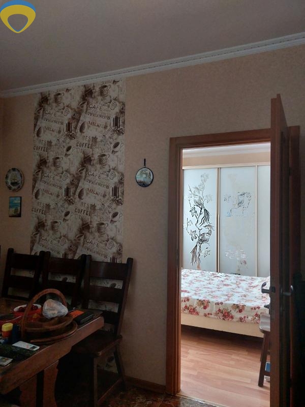 продажа трехкомнатной квартиры номер A-173427 в Суворовском районе, фото номер 10